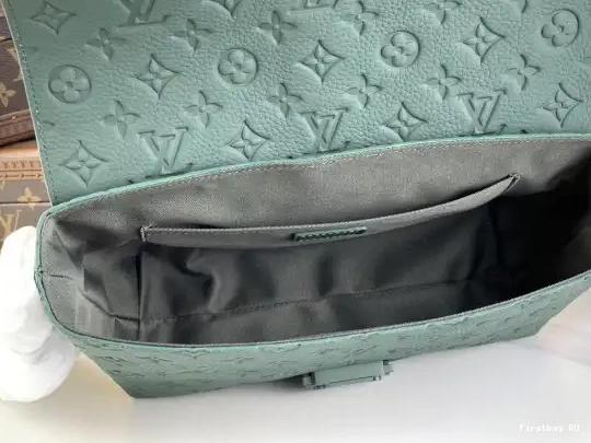 First bags ru S-Cape Messenger-28*16*10cm LOUIS VUITTON 0704